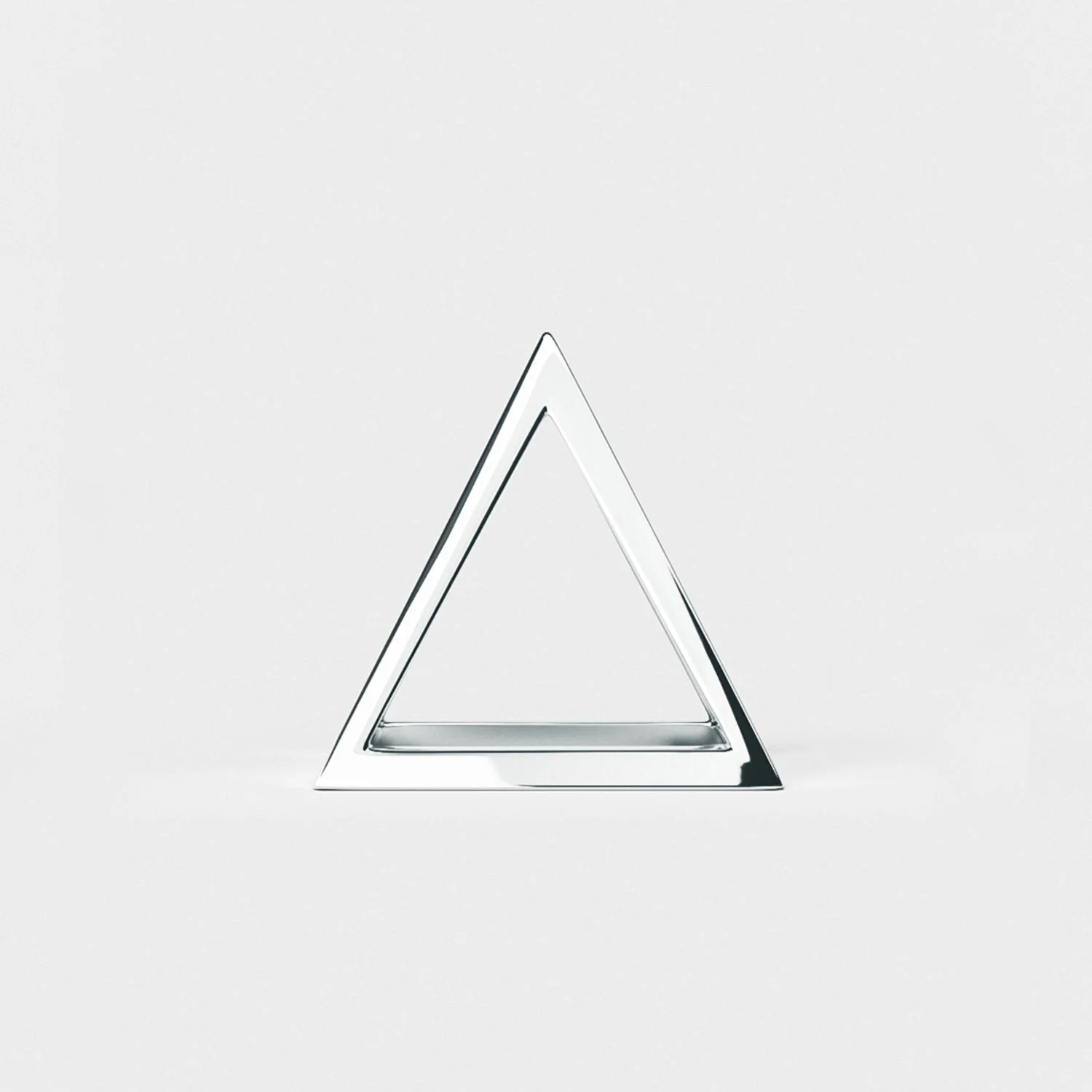 SILVER PYRAMID PENDANT