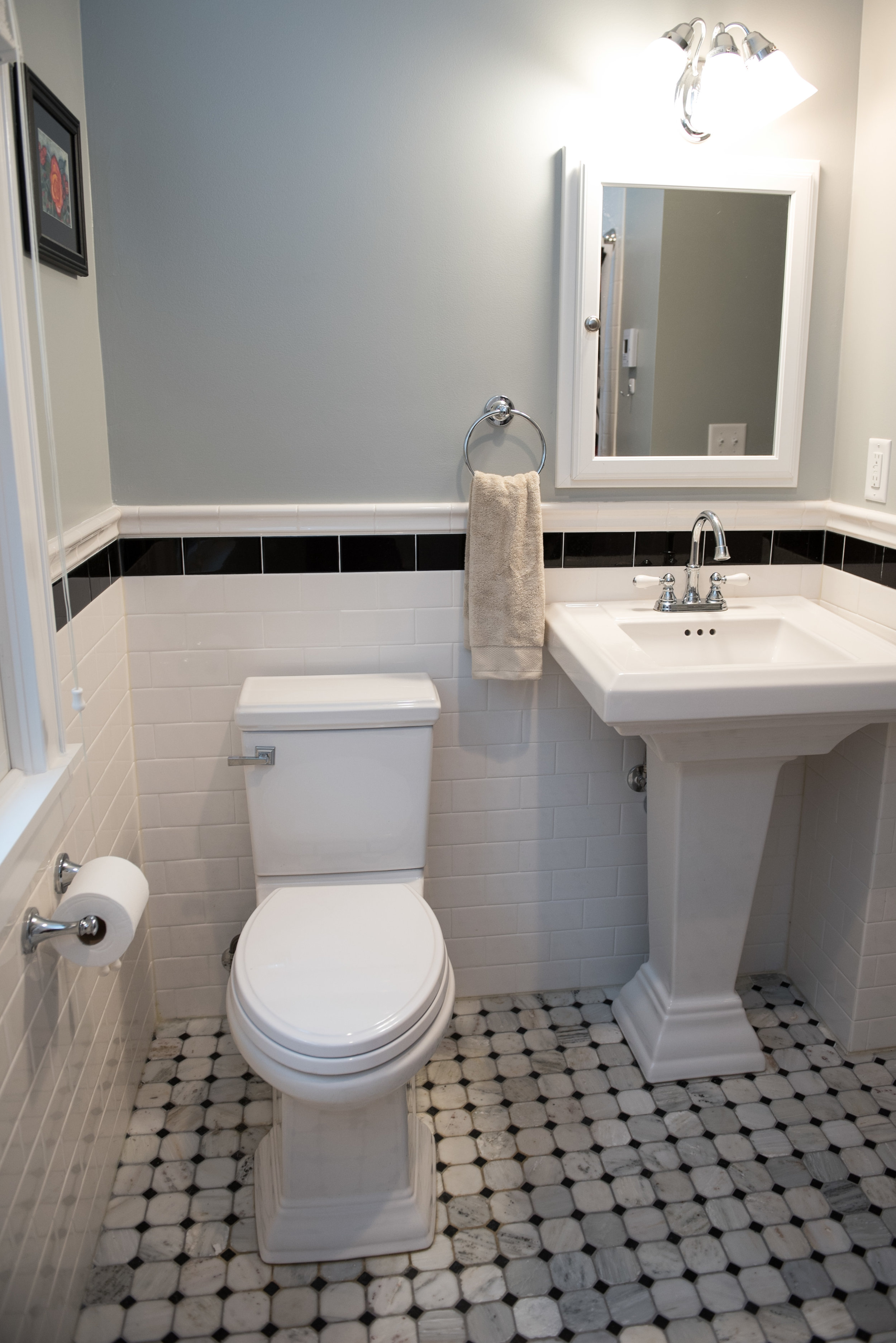 Professio_HomeRemodelers_38th_Bath.jpg