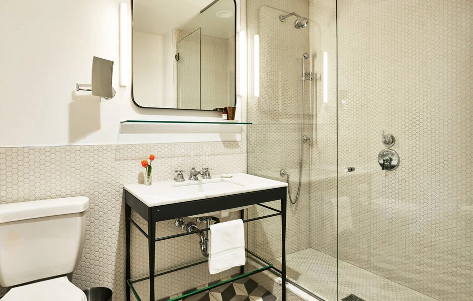 pod architecture+design_Hollywood-Roosevelt_bath.jpg