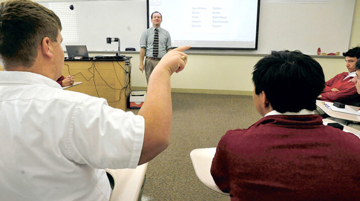 brmartin_sign_language1030-715x400.jpg