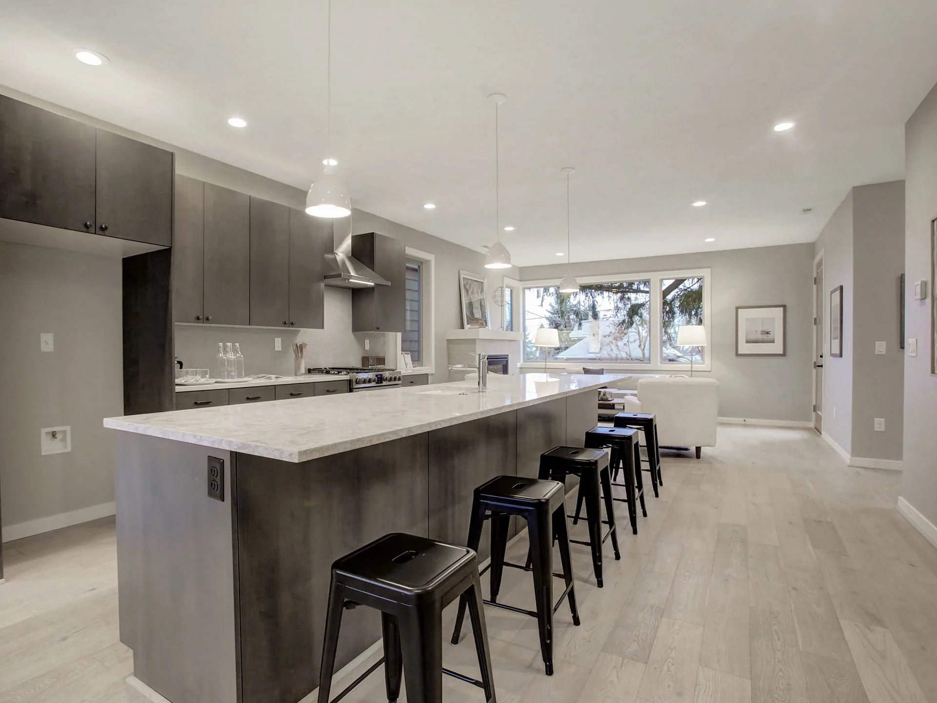 6216 SE Belmont St - Portland- 10.jpg