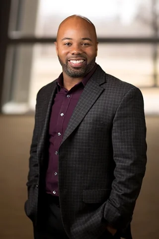 Lewis_Jelani_b.jpg