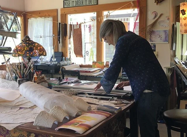 Judy Smith (@rainbowlightme) has two focuses: photography and lamp shades. In both mediums, she incorporates different types of paper to add interesting textures and effects to her work.