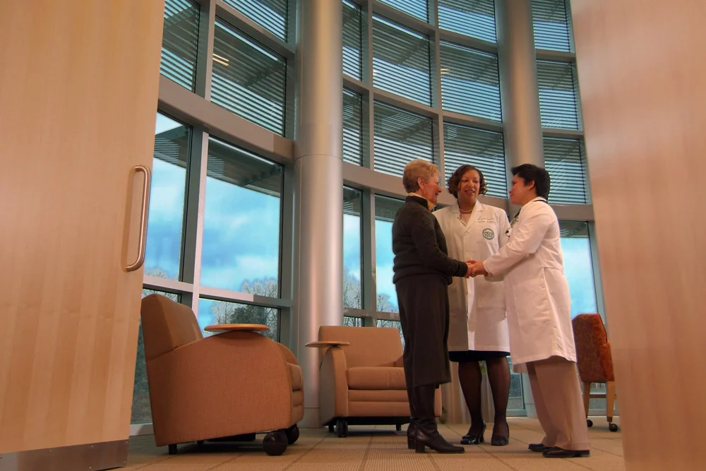 2docs-pt-roundroomggg.jpg