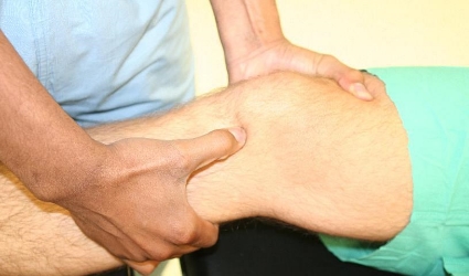 Lachman's test to evaluate the ACL