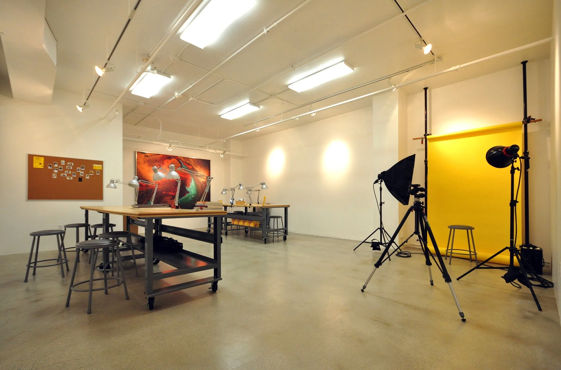 CLASSROOM-web.jpg