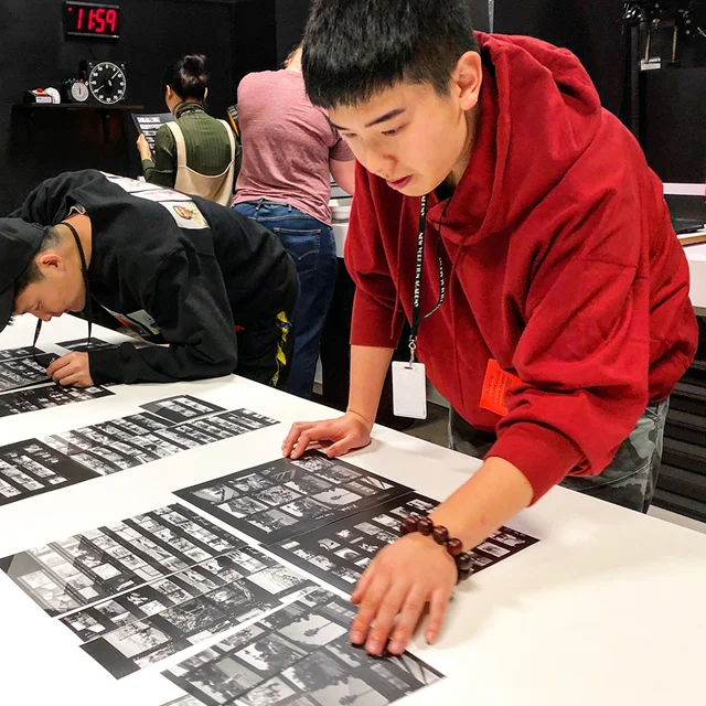 course-image_SM_looking_negs.jpg
