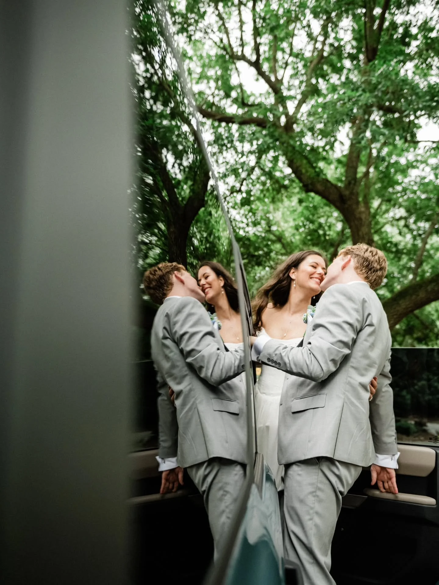 This has been one of the busiest months ever but, all working to great things. It finally feels like fall outside which is our favorite and we're getting excited about what next year holds and the last few weddings this year. 

Looking back at Nate &
