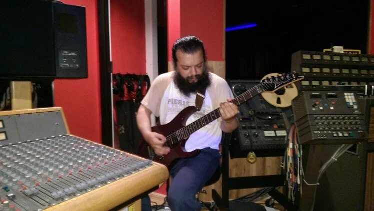 Gustavo at Studio