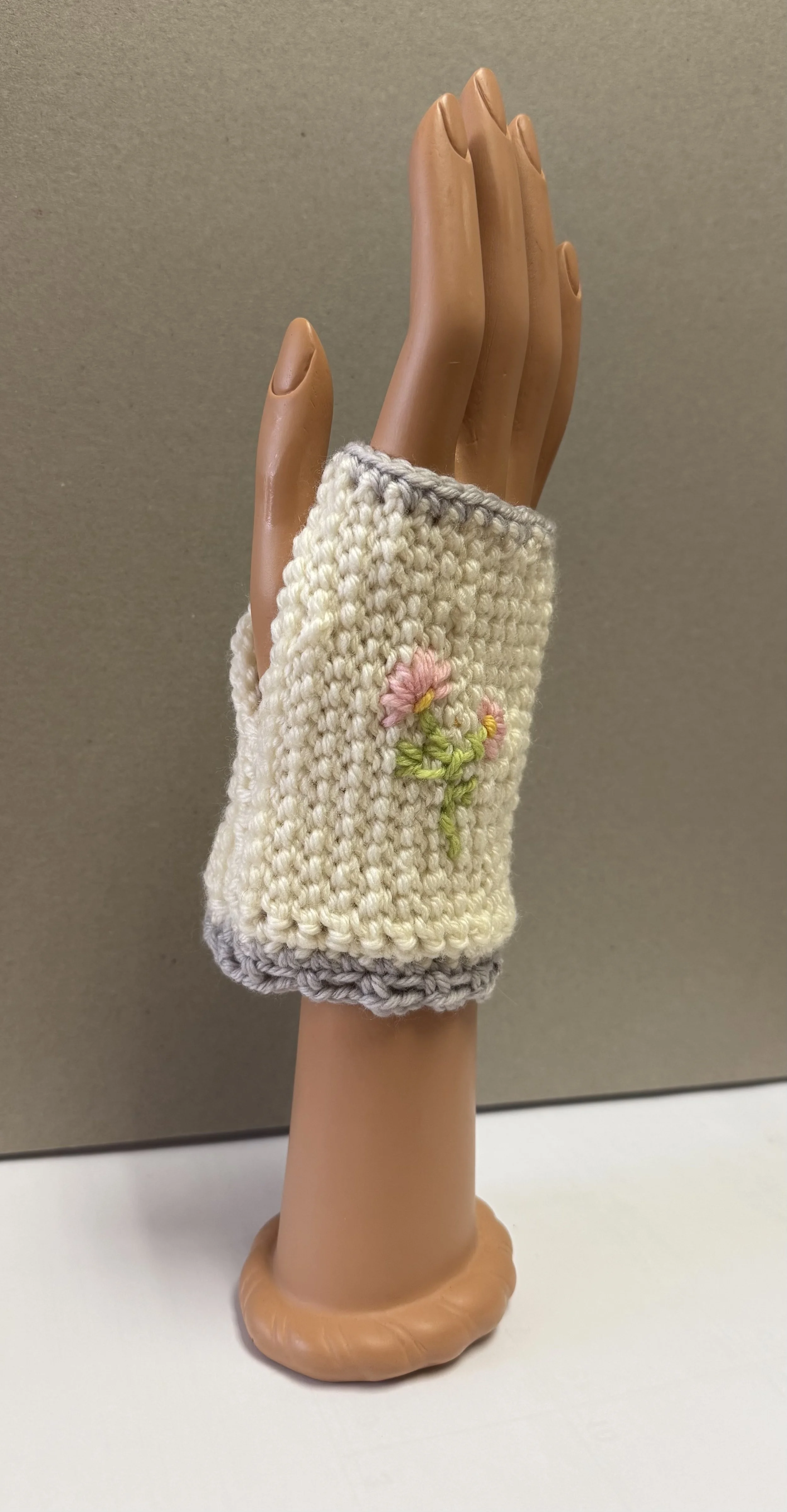 Spring Crochet Fingerless Mitts