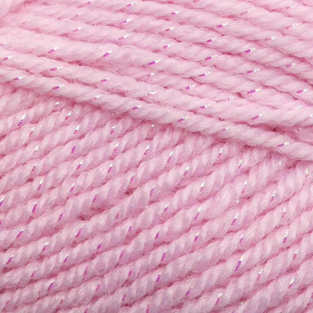 26 Pink encore-starz.webp