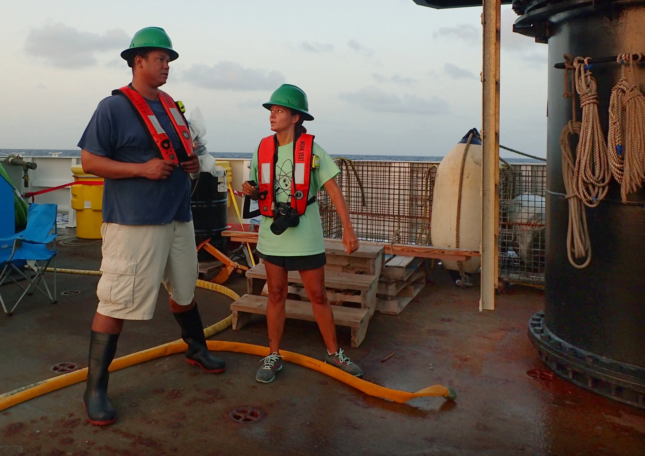 MMES Candidate Mara Duke benefits from real world learning with Dr. Habtes onboard the Nancy Foster.