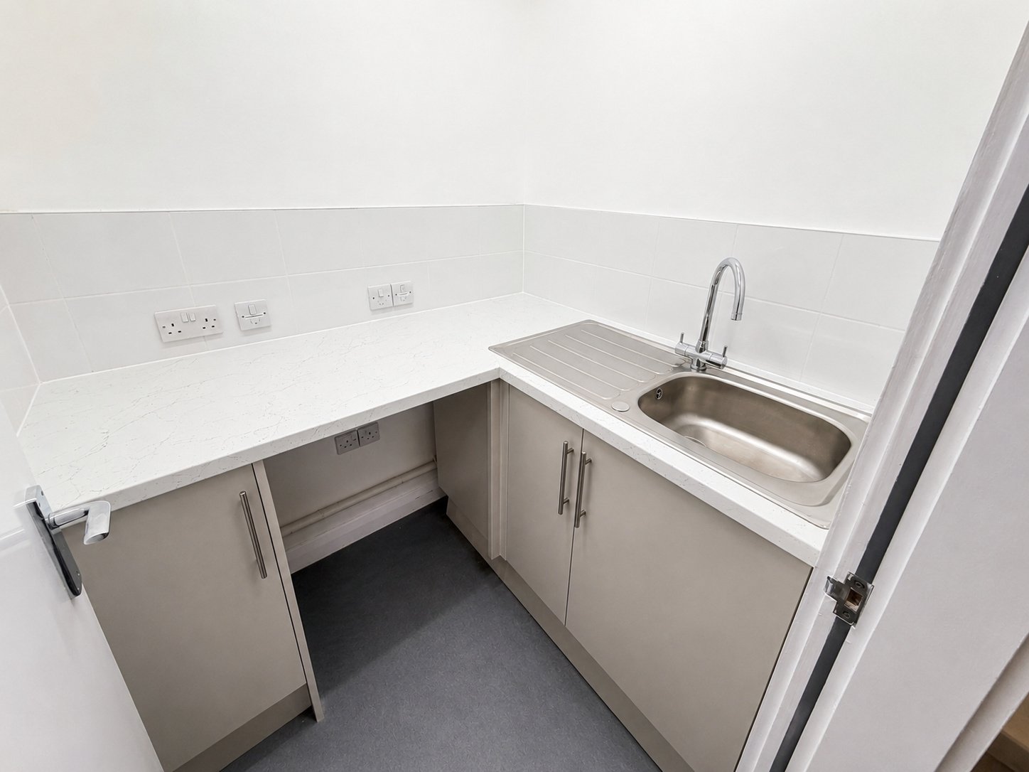 1623_Aguda_House_02_Utility.jpg