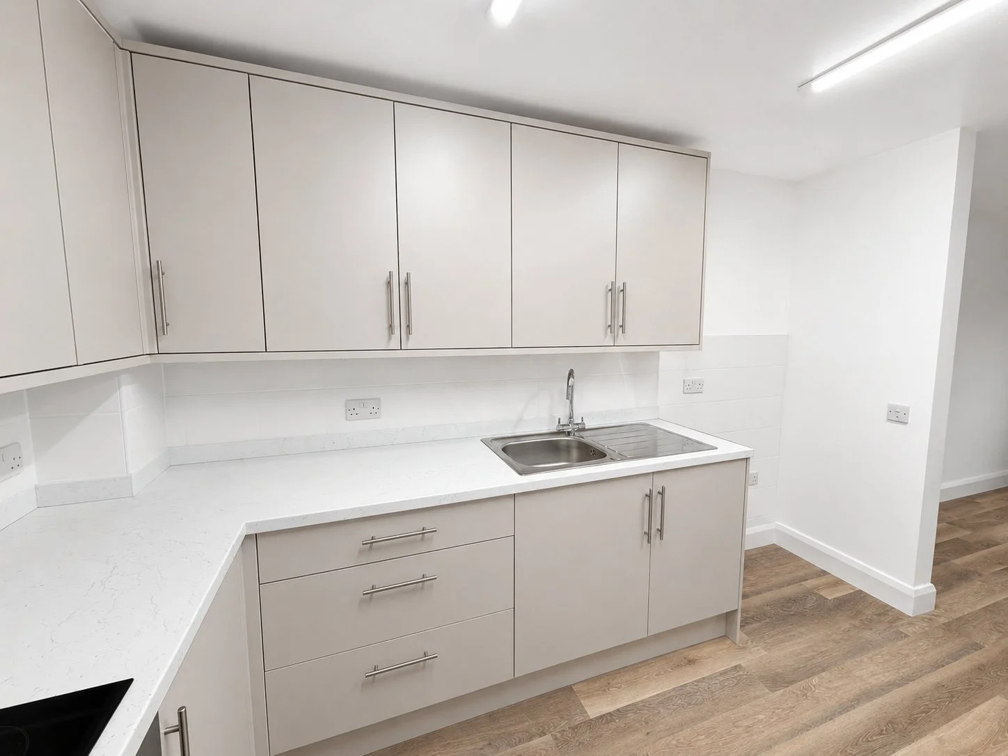 Aguda House, N16