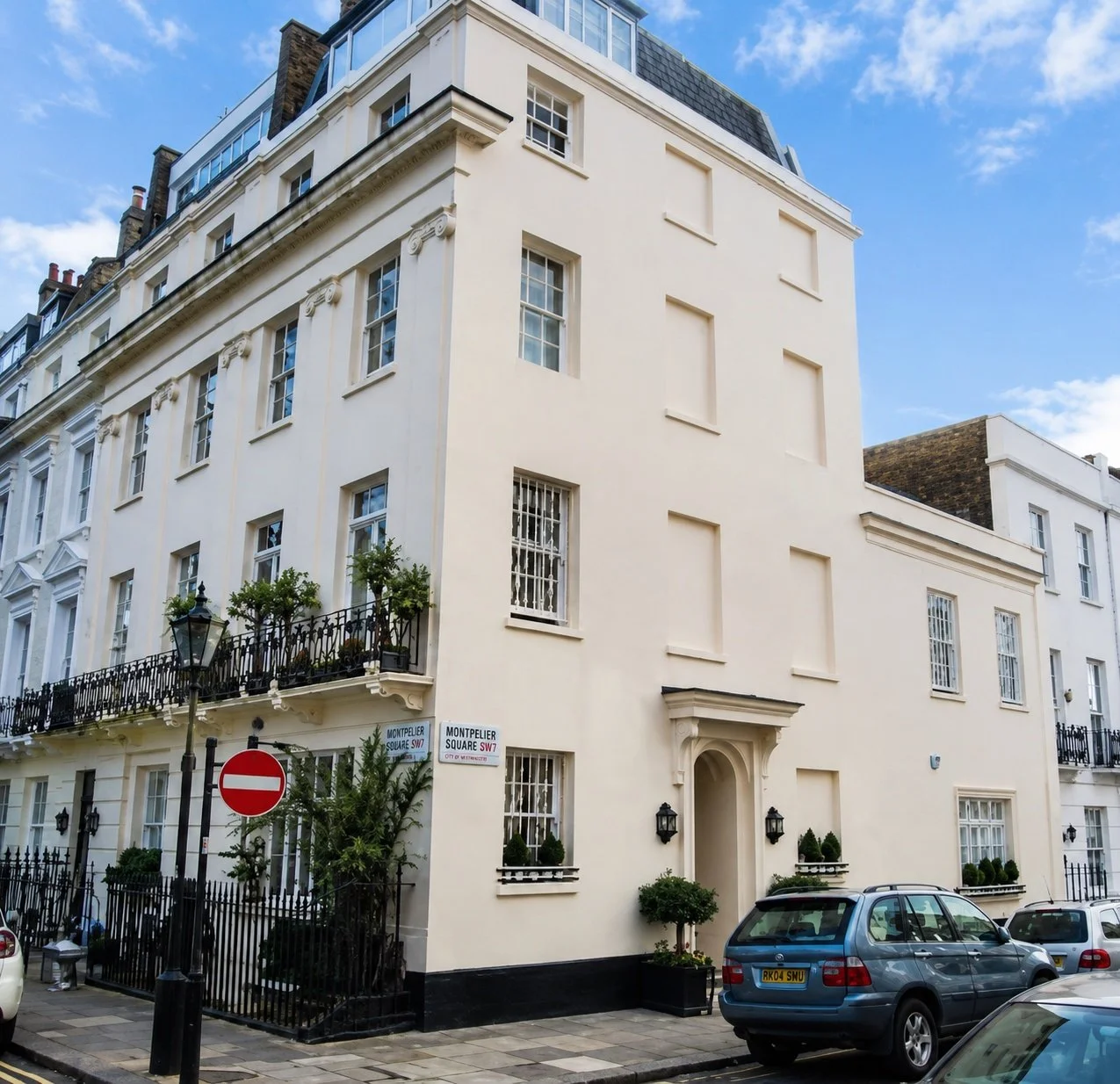 1484 - Montpelier Square - Photo 2.jpg