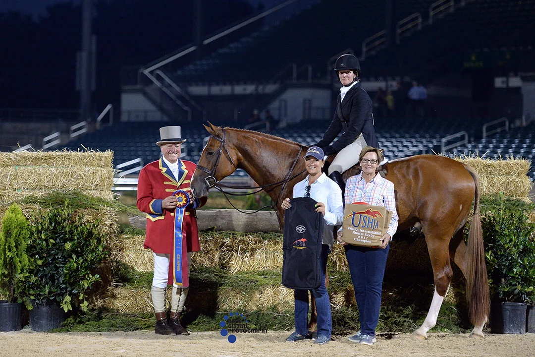 Kelley Farmer and Kodachrome accept their award. Photo by Anne Gittins Photography.