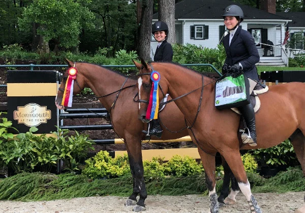 3' Equitation reserve champion Mia Chimenti and Chocolat 15 and champion Dylan Bentley aboard Focto. Special thanks to Back on Track USA for providing their Therapeutic Mesh Sheet as awards for Monmouth at the Team champions. Photo by EQ Media
