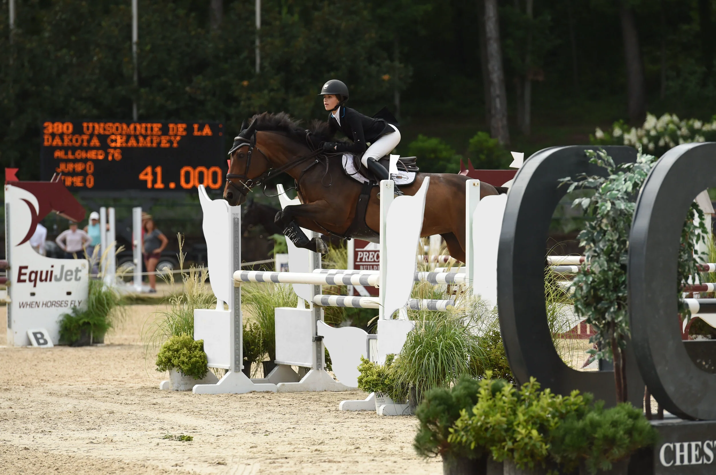 Dakota Champey and Unsomnie De La Roque. Photo by Anne Gittins Photography