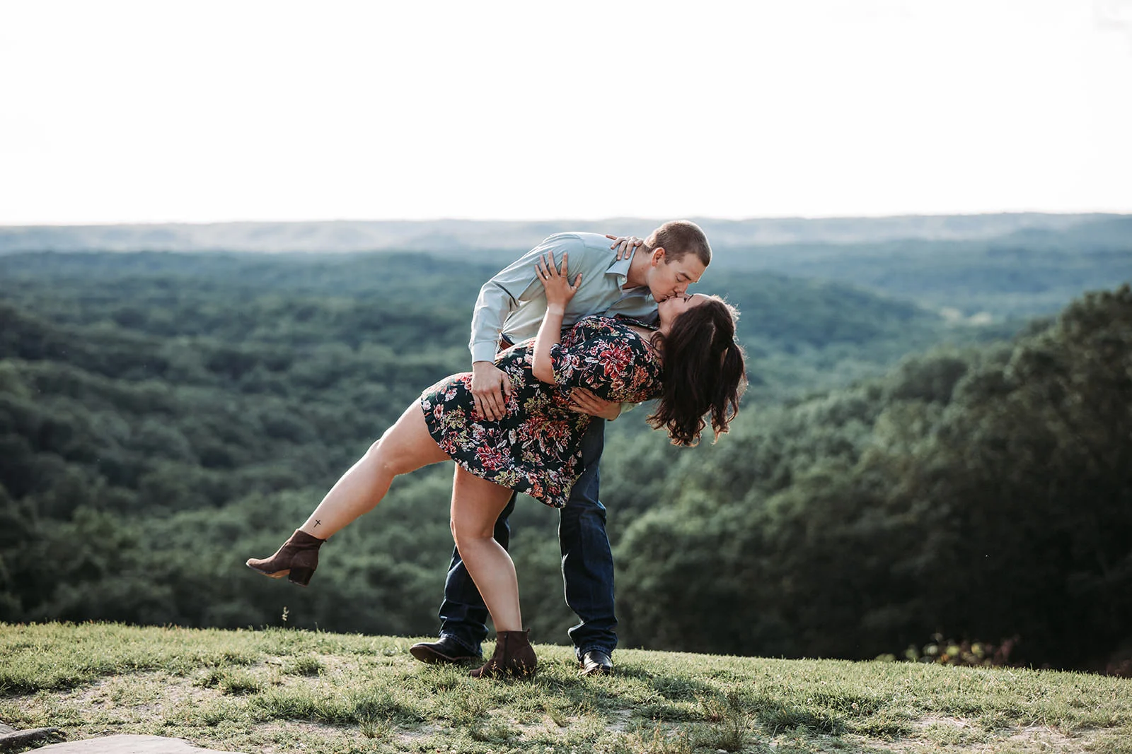 BrownCountyStateParkSummerEngagementPhotos-27.jpg