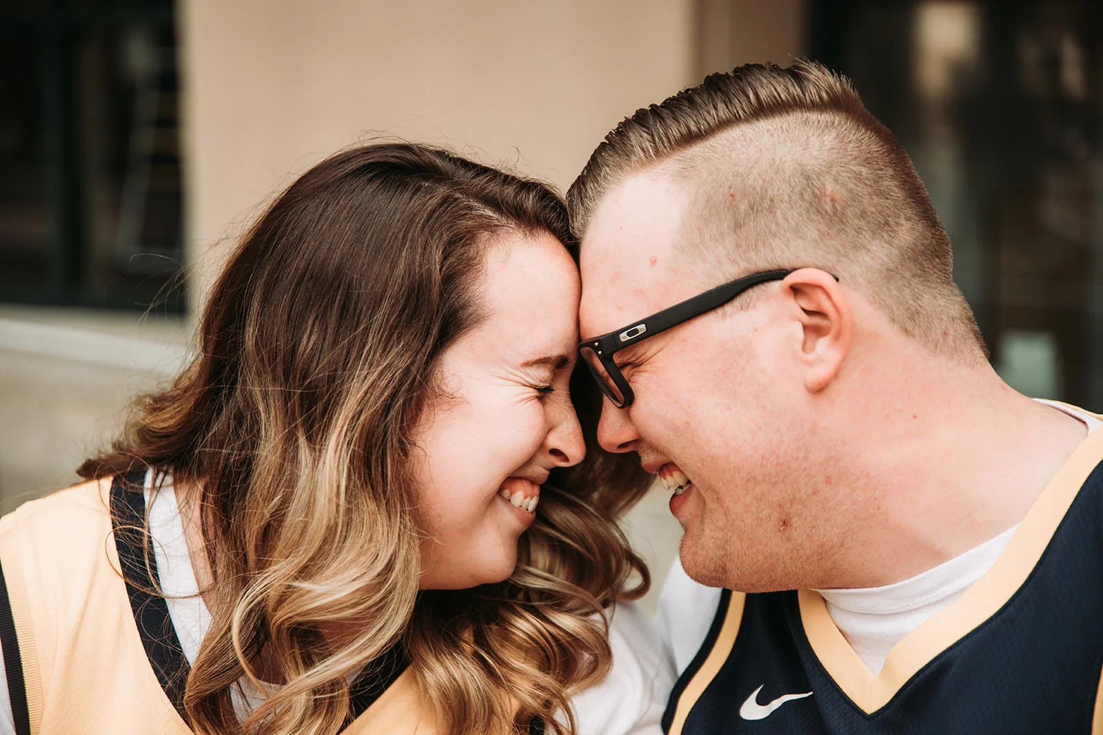 DowntownIndianapolisSpringEngagementPhotos-10.jpg