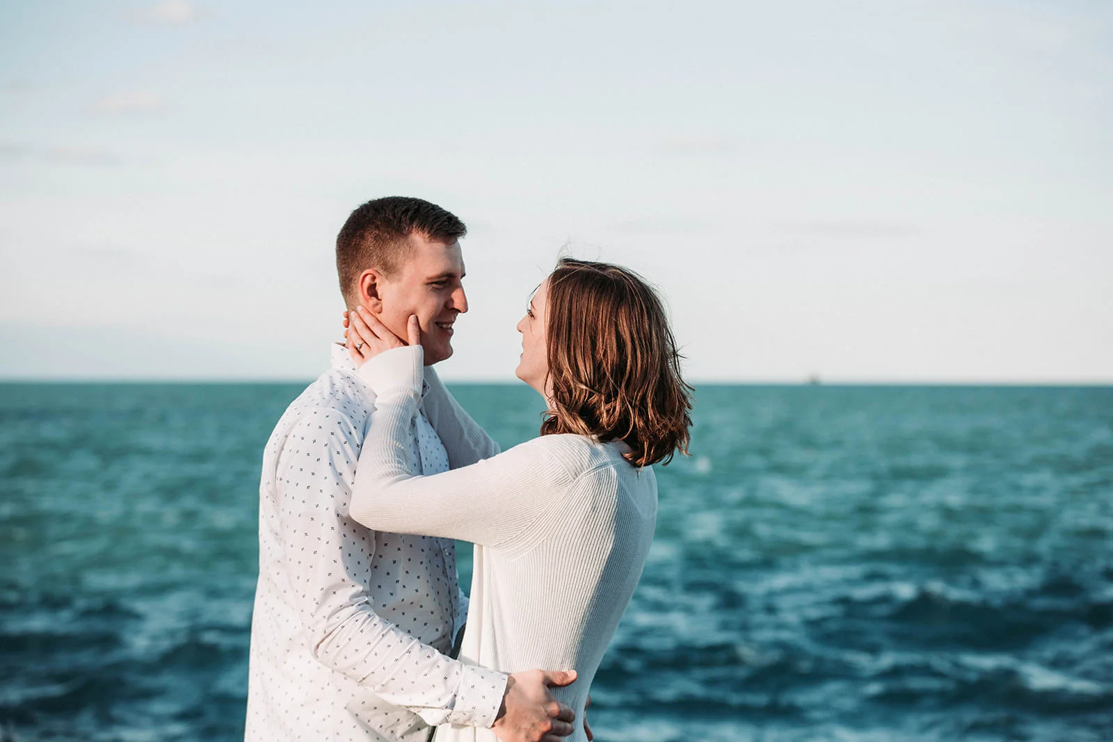 Downtown_chicago_spring_engagement_session-35.jpg