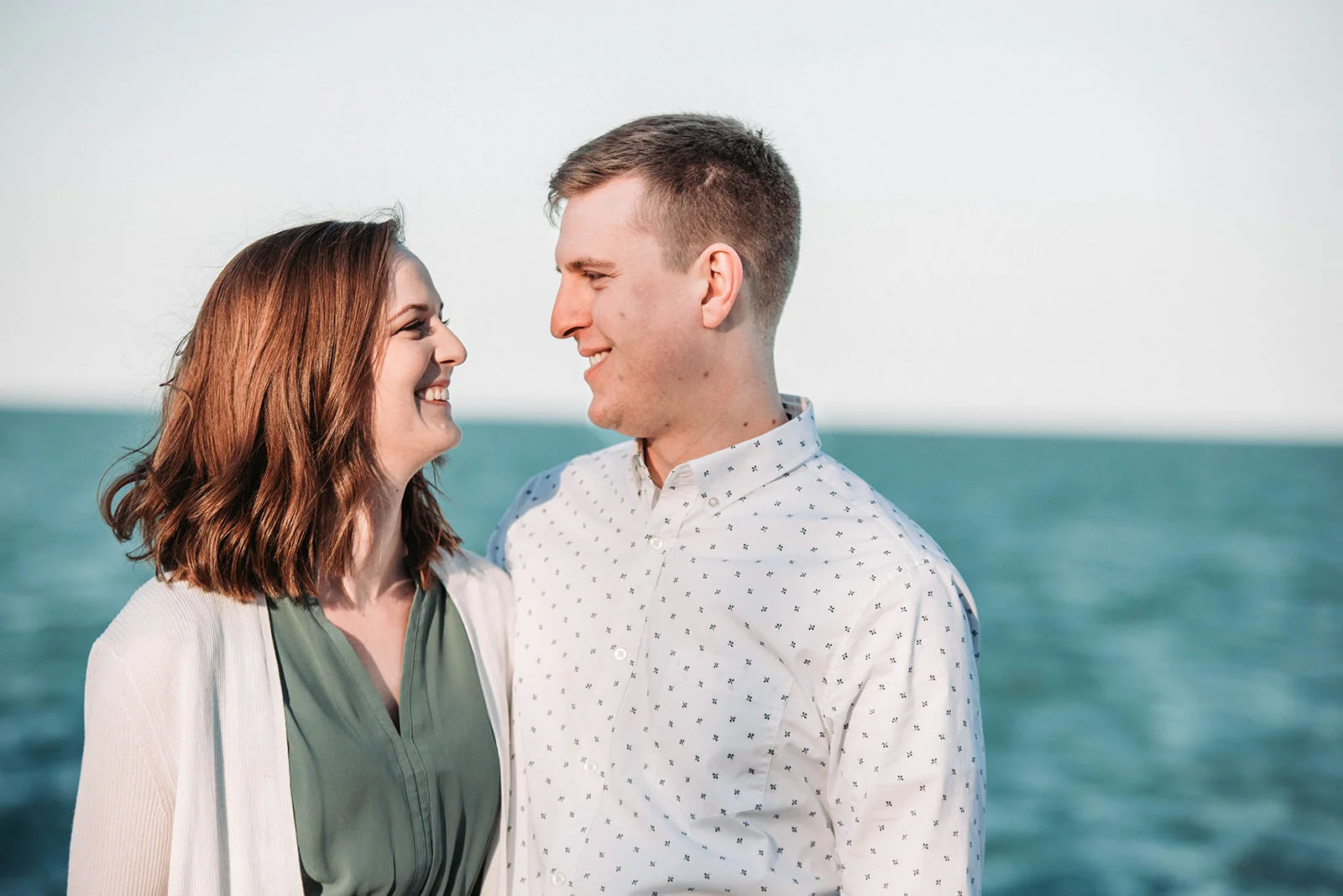 Downtown_chicago_spring_engagement_session-43.jpg