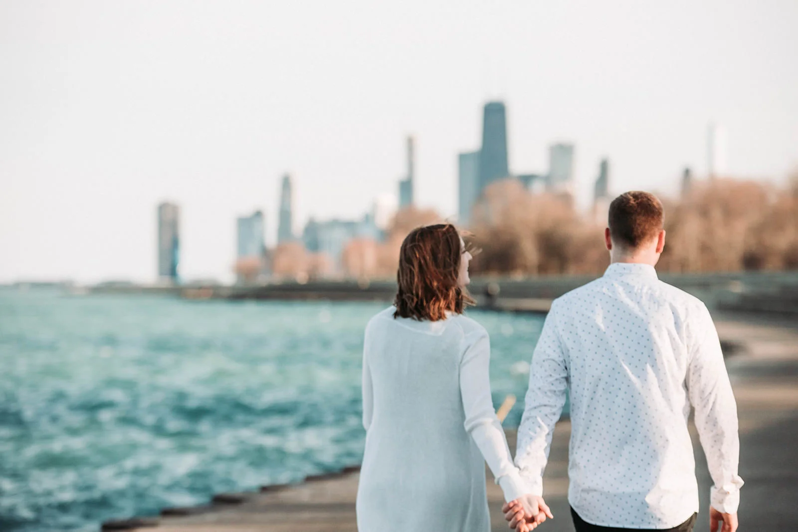 Downtown_chicago_spring_engagement_session-44.jpg