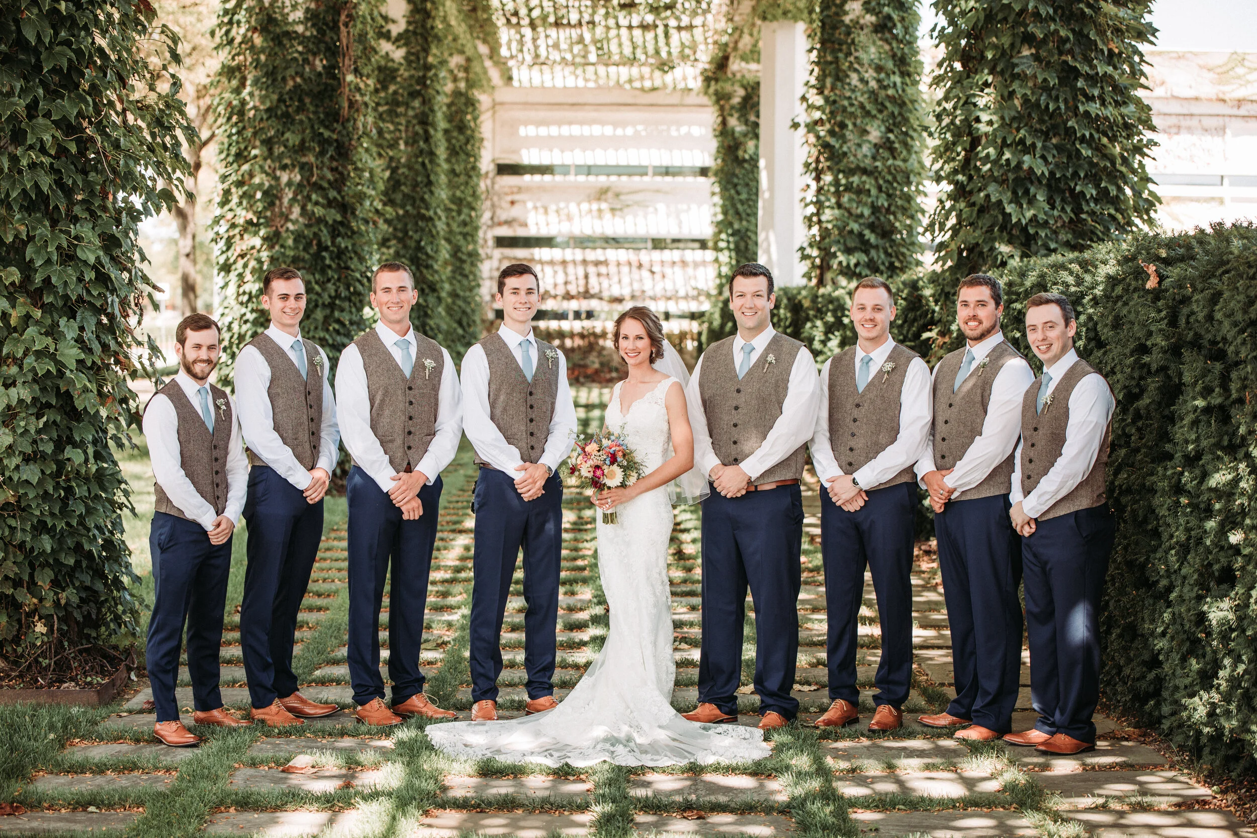 rustic_fall_barn_wedding_columbus_indiana-29.jpg