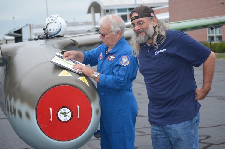 Episode #41. The WWII Messerschmitt Me 262 with Test Pilot Wolfgang Czaia.