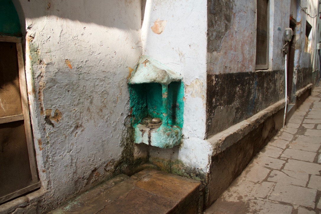 Shrine, Varanasi, 2018