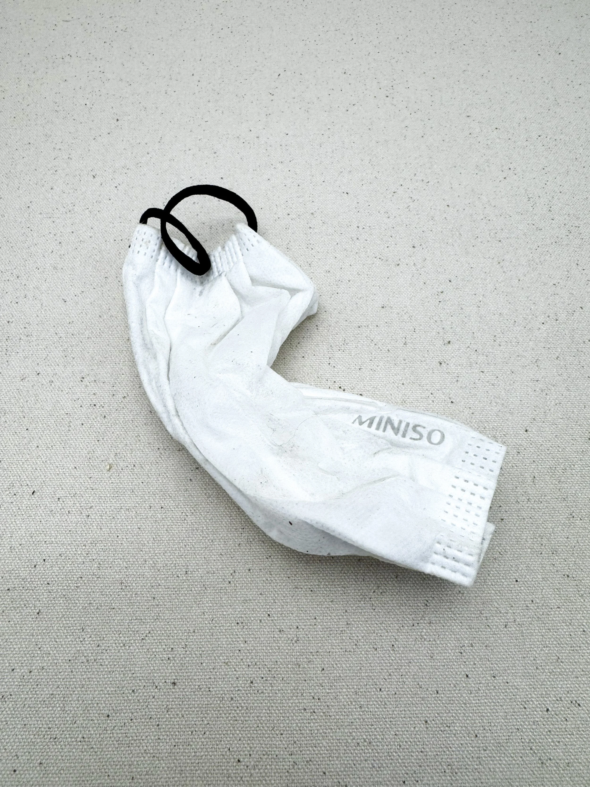 Used Facemask (Oneroa)