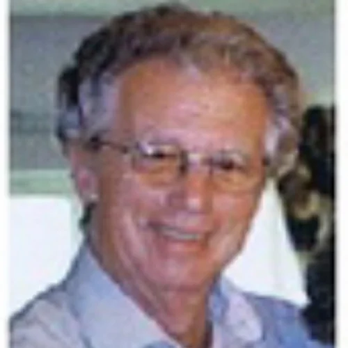 Tom.jpg
