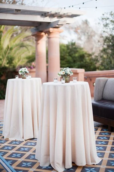 Poly linen with the basic drop for a cocktail table