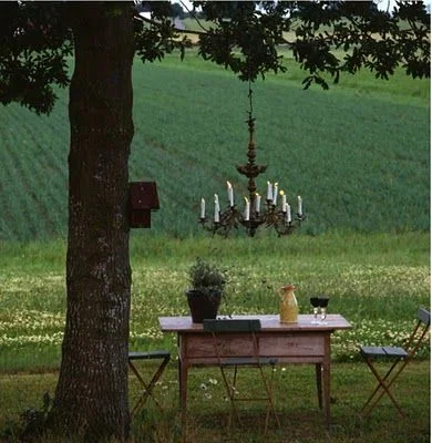 picnictable.jpg