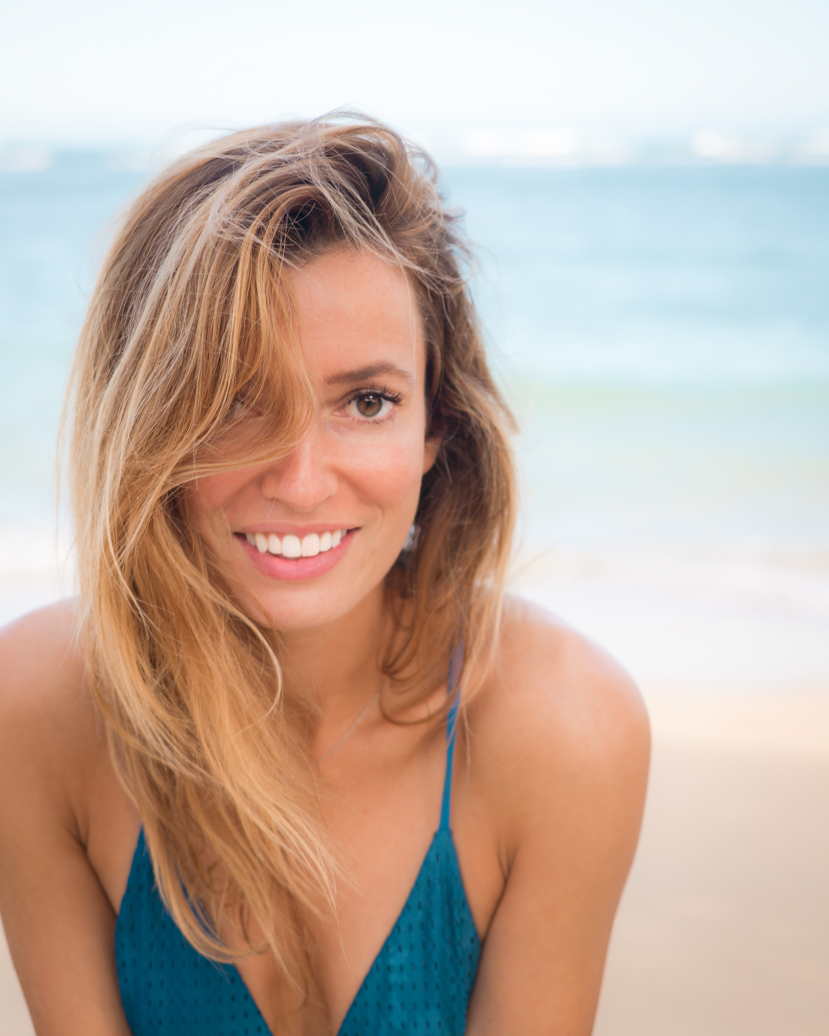 Profile photo of Jess Wandering on beach