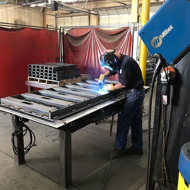 Don is zipping through the 40-86 pull box cover using our trusty @miller_welders #welder #welding #metalfab #metalfabrication #cutbendweld