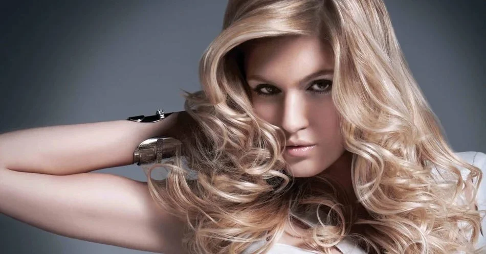 Blonde bombshell pm.jpg