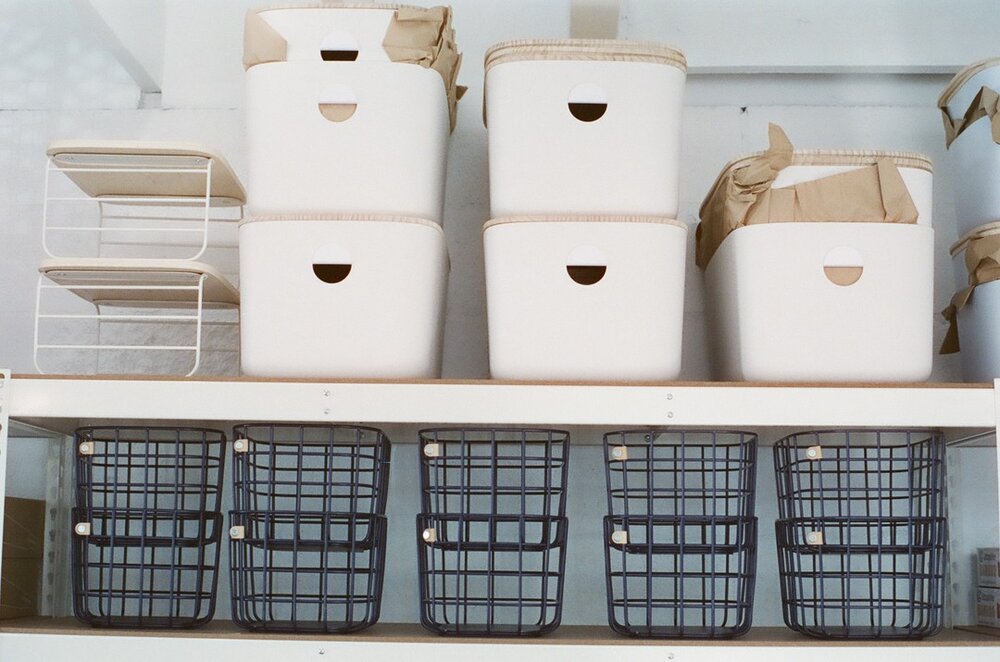 We moved into a new office space recently (more details to come!), but let's take a moment to remember our old product shelves in all their glory. 

#professionalorganizer #organization #organizingbins #organizingbaskets #productwall #spacecamporgani