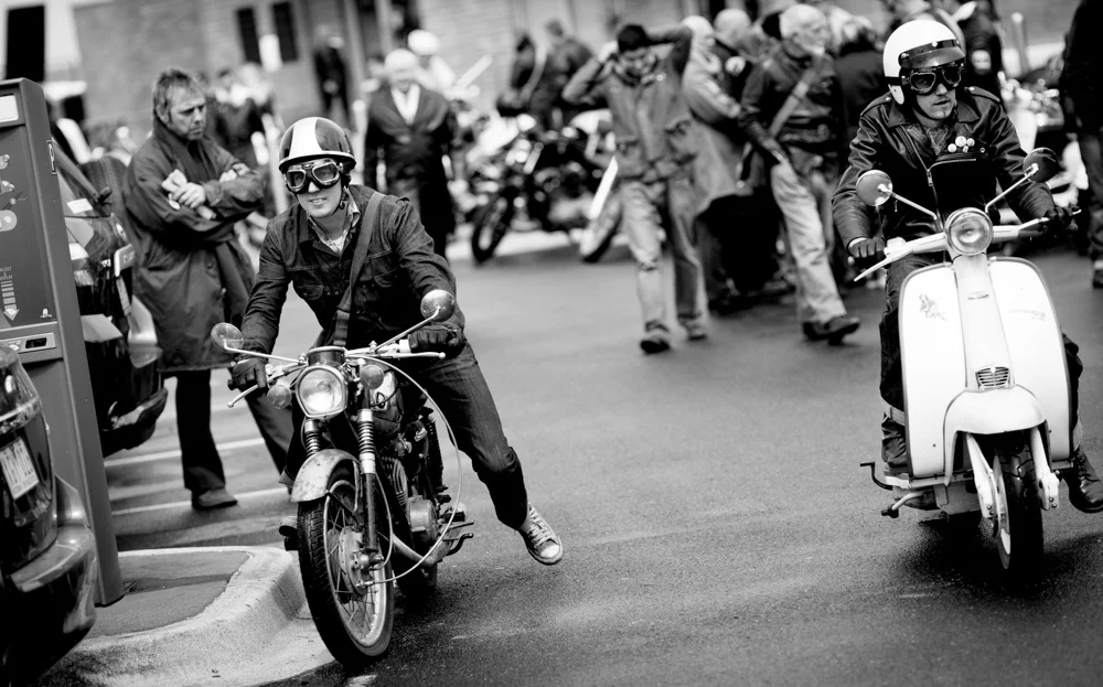 023 GAZi photography mods vs. rockers melbourne.jpg