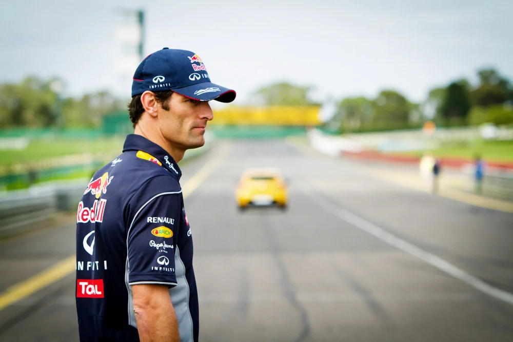 002 GAZi photography Mark Webber Renault.jpg