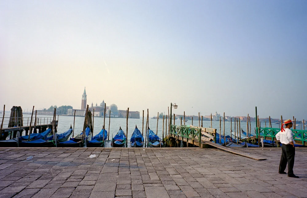  https://www.facebook.com/GAZiPhoto 