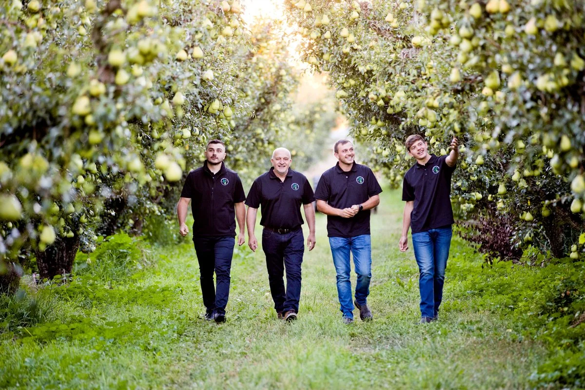  GAZi PHOTOGRAPHYCOLESWELLCOM INTERNATIONAL 