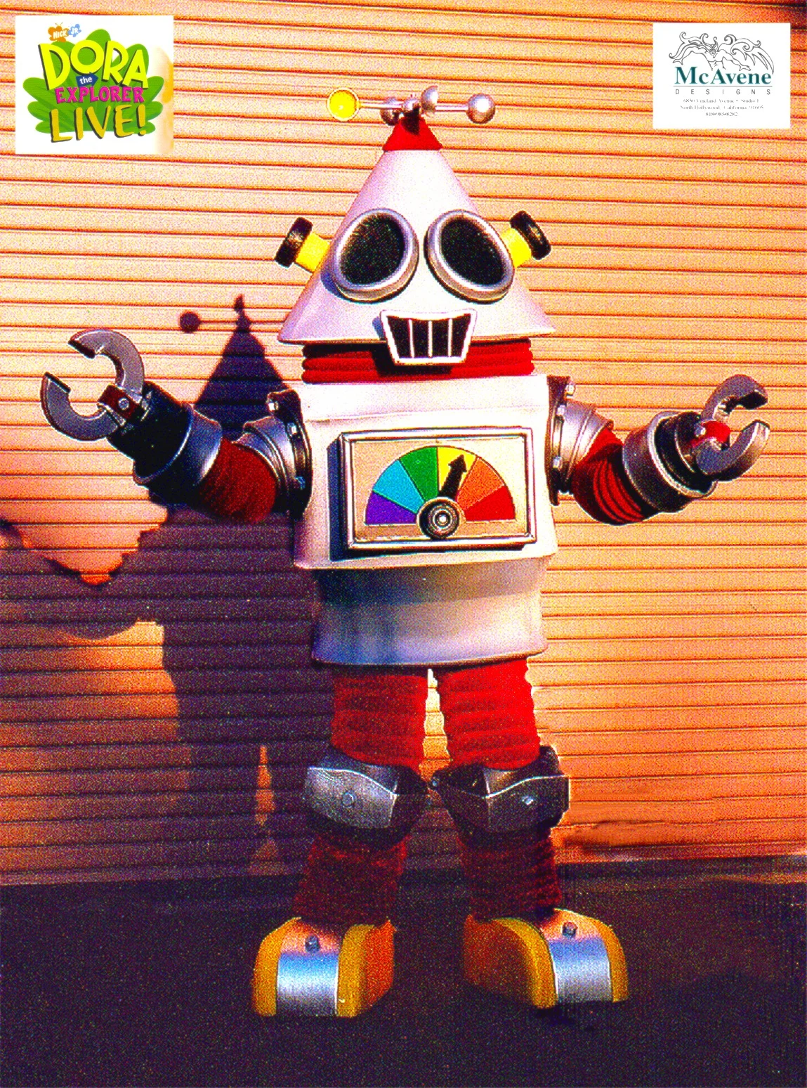 ROBOT Dora The EXplorer.jpg