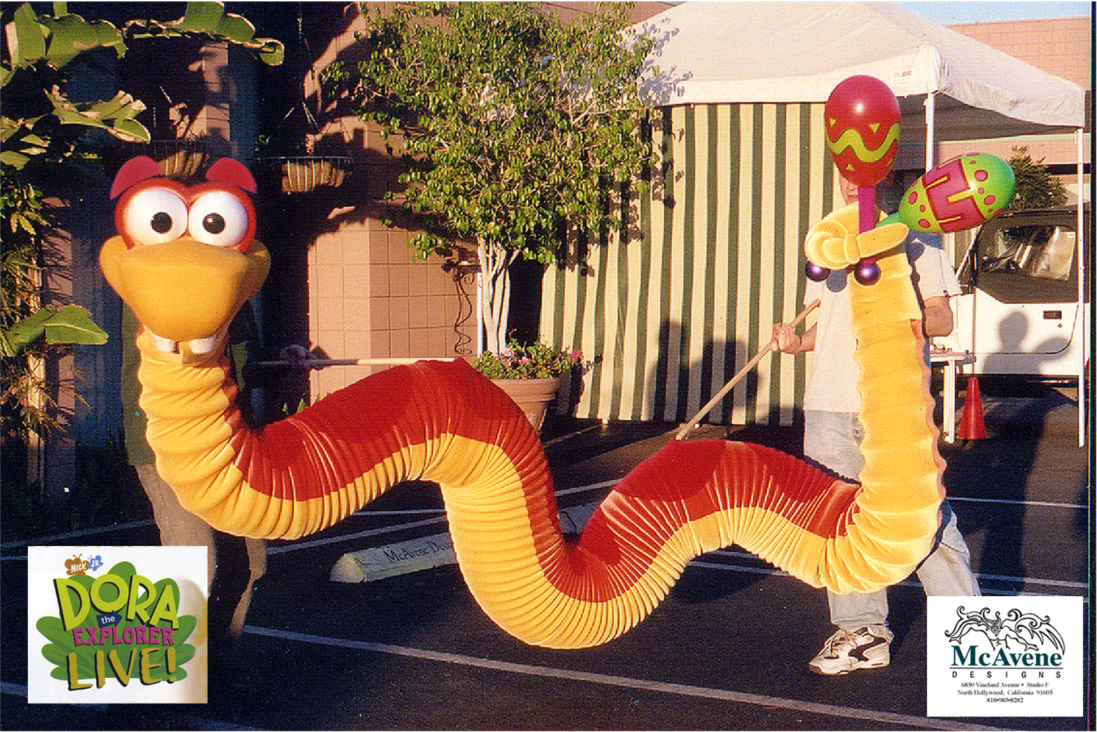 SNAKE-puppet-8X10.png