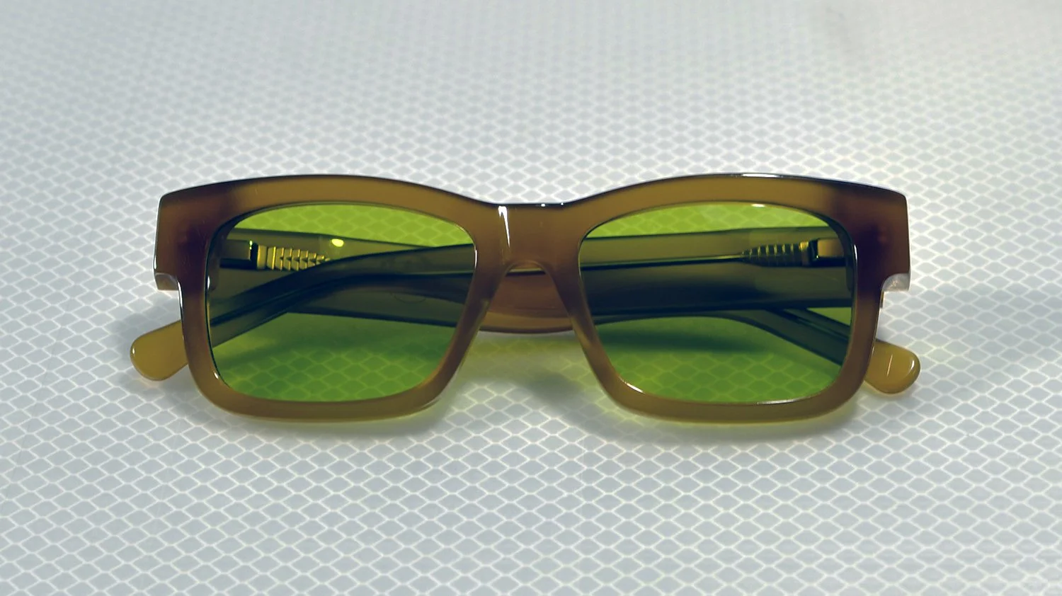 reflectacles-privacy-eyewear-irpair-h-infrared-iris-monitoring.jpg