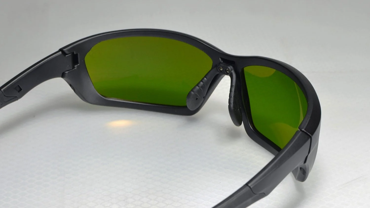 reflectacles-privacy-eyewear-ircloak-diy-camera-blocking-glasses.jpg