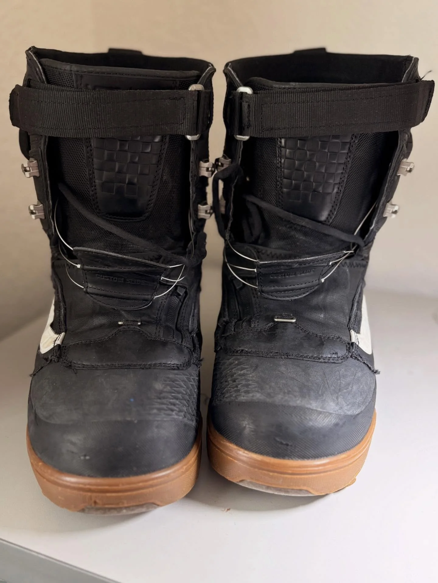 Quick strap fix this morning for @prettyrocklicker ! #boltwestrepairs #boltwestrepairwear #diy #ifitsbrokefixit