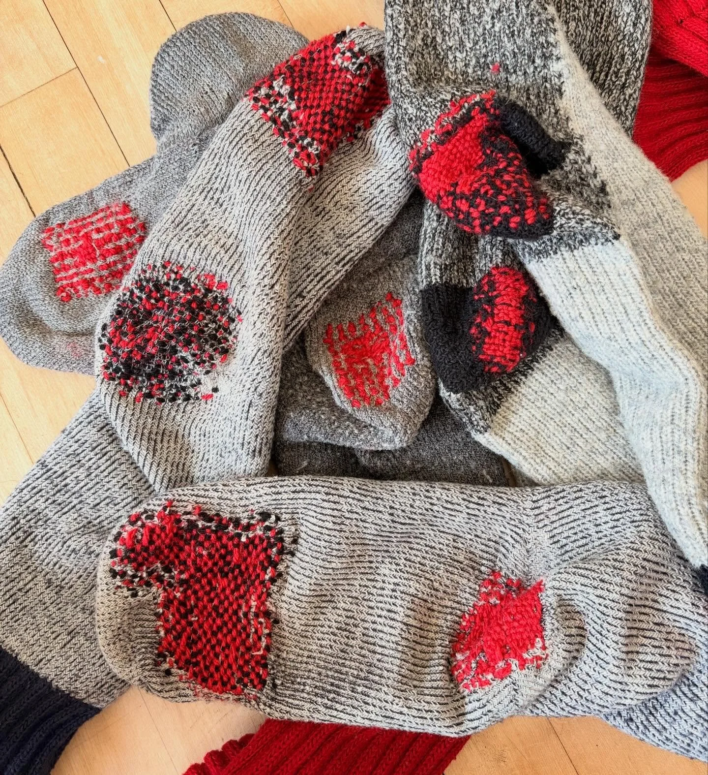 Big mending project done! This customer had a family members wool socks that he wanted to carry on 👏 #mendit #darnit #sockmending #boltwestrepairwear #boltwest