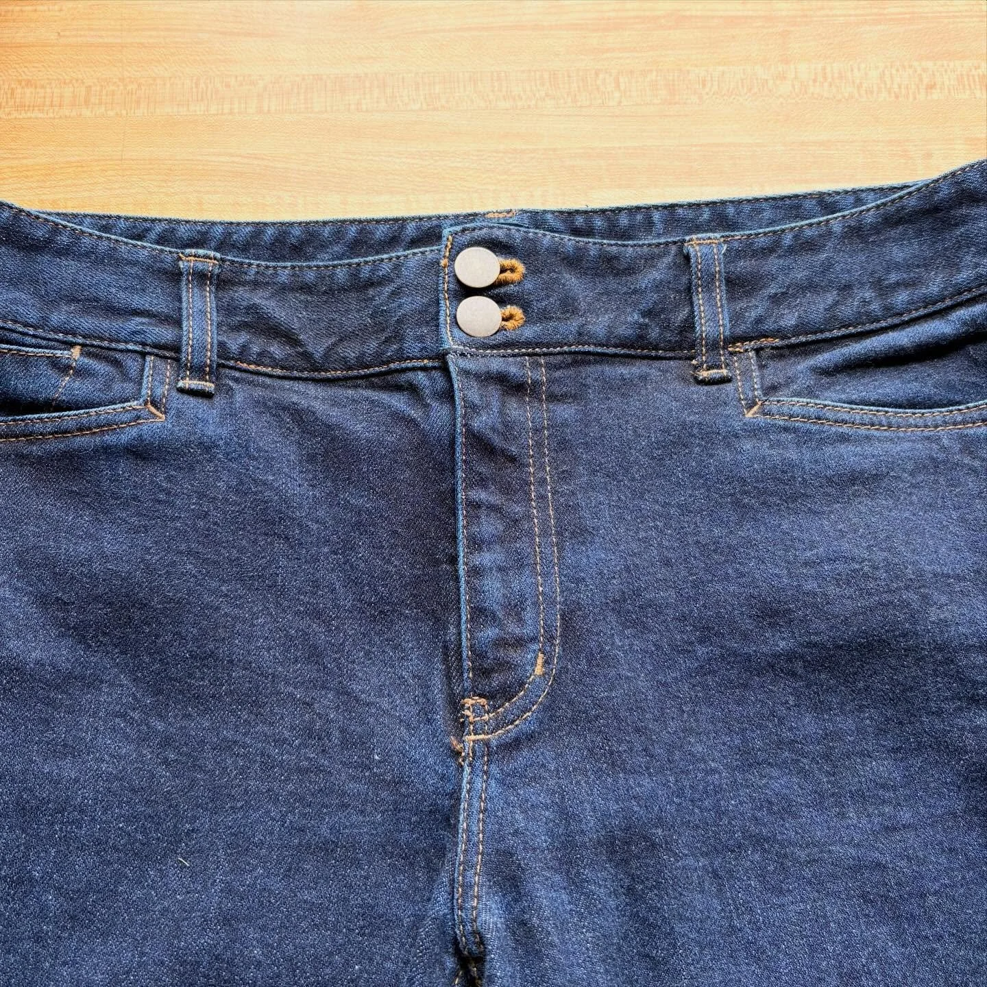 Replaced some snaps with button shanks! And I have to say, I like a hand stitched button hole more than the machine 👍 #buttonholestitch #boltwestrepairwear #ifitsbrokefixit