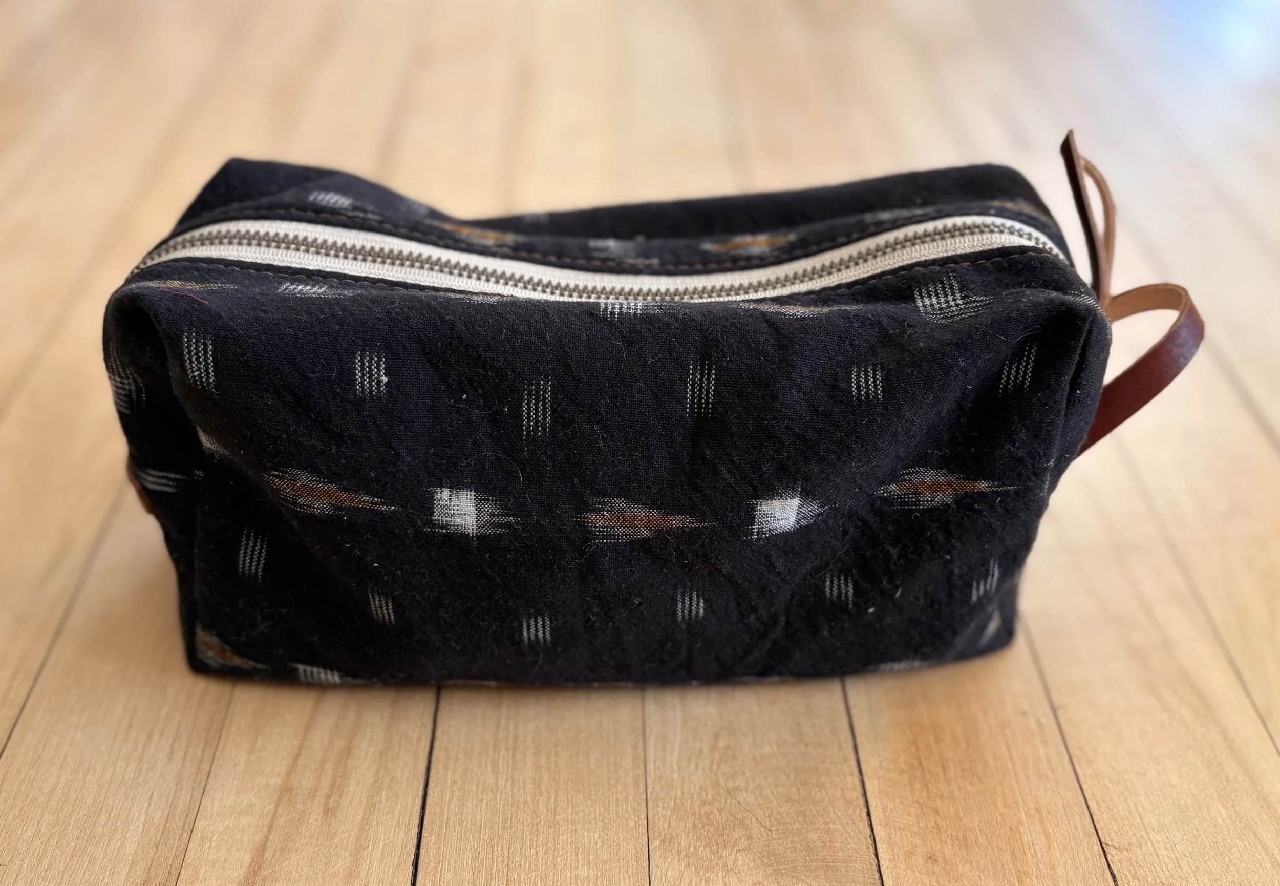 9 1:2" x 4" x 4 1:2" .jpeg